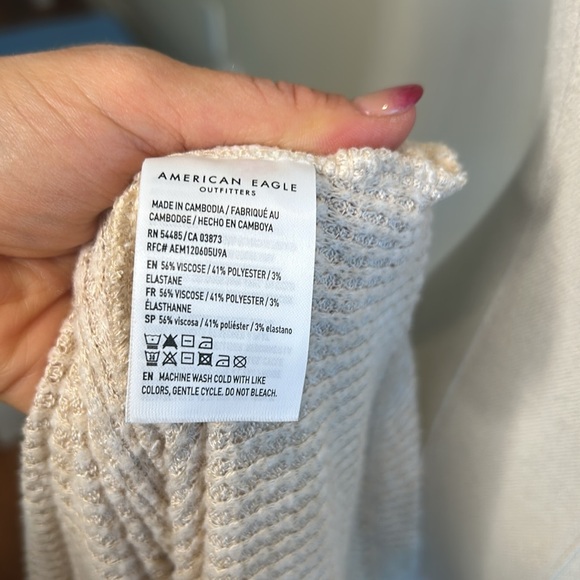 American Eagle Cream Notch Oversized Long sleeve Sz M - Picture 6 of 6